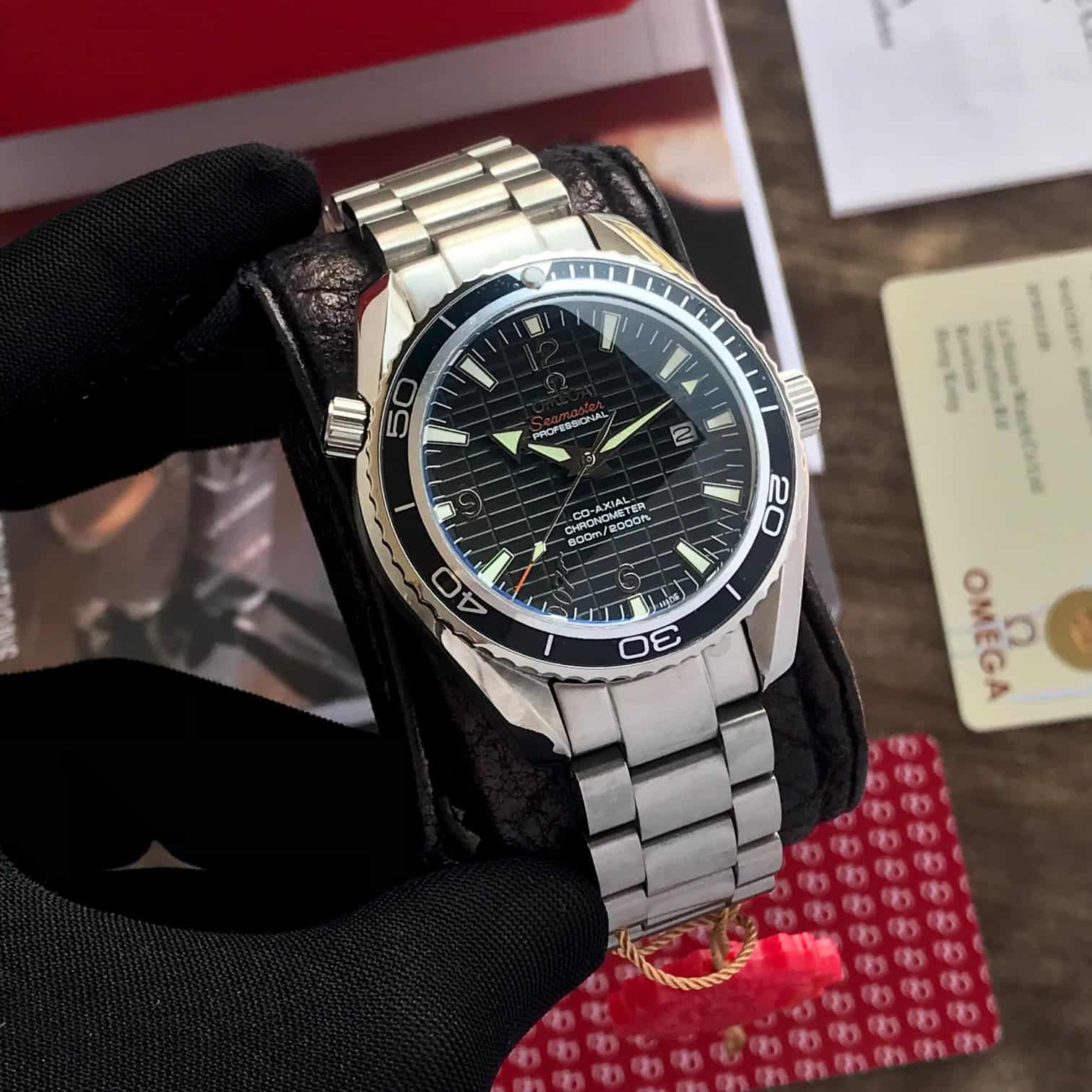 Omega Seamster Jeams Bond 007