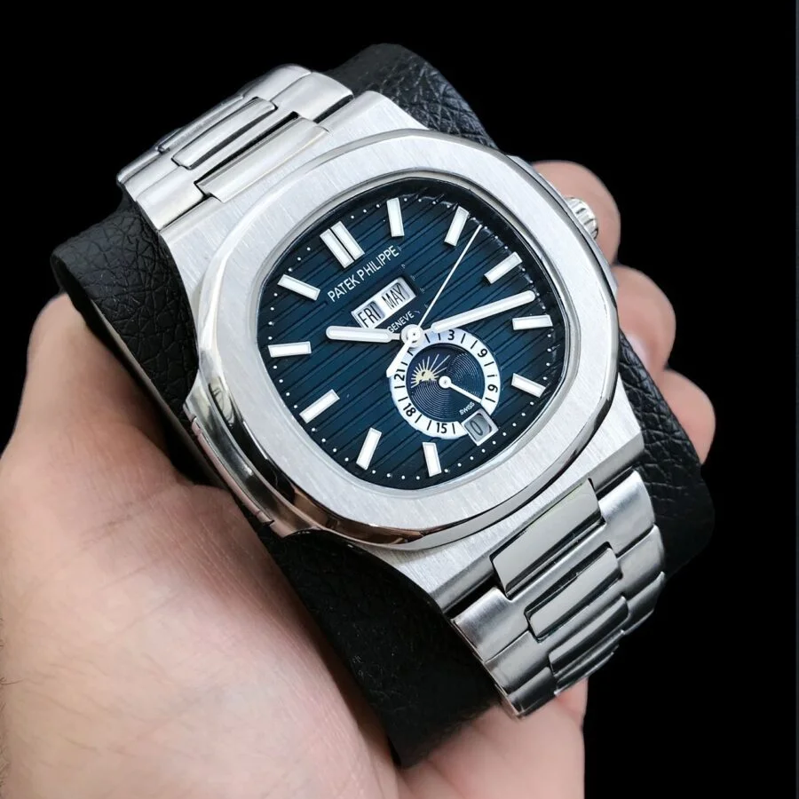 Patek Philippe Nautilus 5061 – Blue Sun Moon Edition