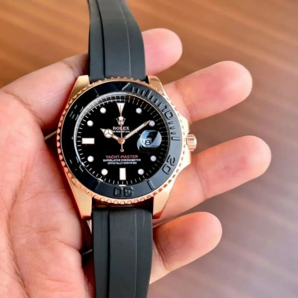 Rolex Yacht-Master 40 – Everose Gold & Black Oysterflex